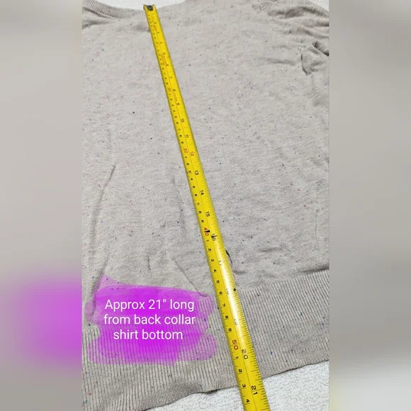 H&M ladies size med lightweight sweater, beige-grey w/multi colour specks, EUC - Picture 4 of 9